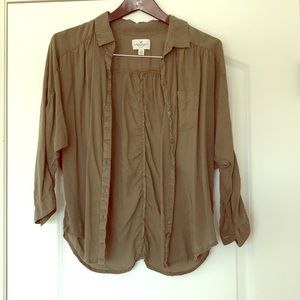 American Eagle Olive Green Button-Up Shirt